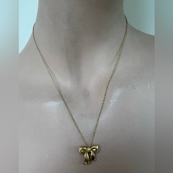 🔴Authentic VINTAGE  18K GOLD TIFFANY & CO Bow Pendent Necklace🔴 - Picture 2 of 13